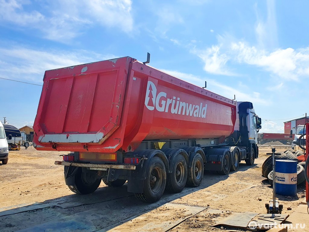 Сургут, Ханты-Мансийский АО - Тягач Mercedes Actros 2644LS и самосвальный полуприцеп - фото №5